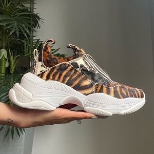 Jeffrey Campbell fashion trainer